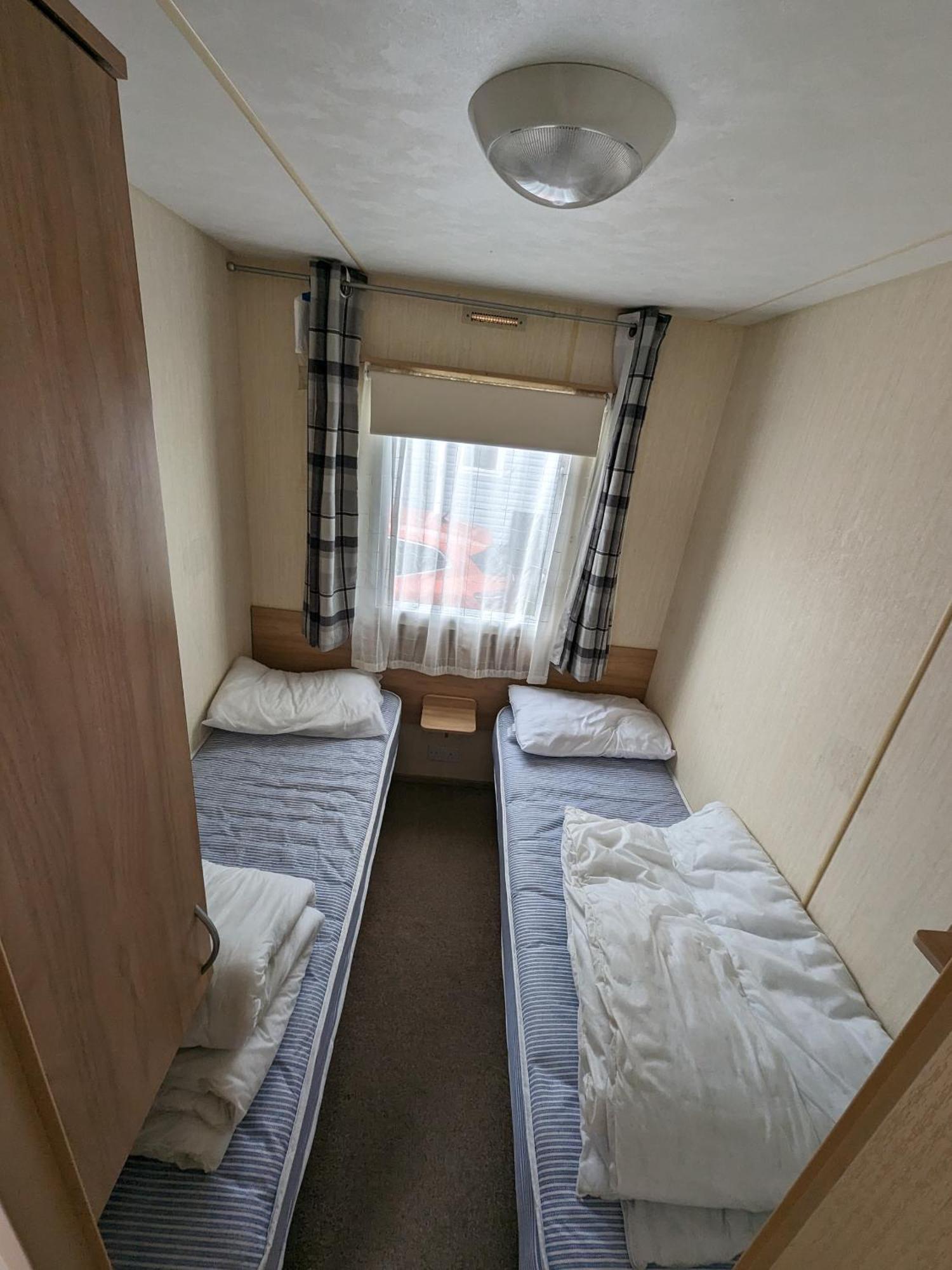 3 Bedroom Caravan, Sleeps 8 Lyons Lido Beach Prestatyn Εξωτερικό φωτογραφία