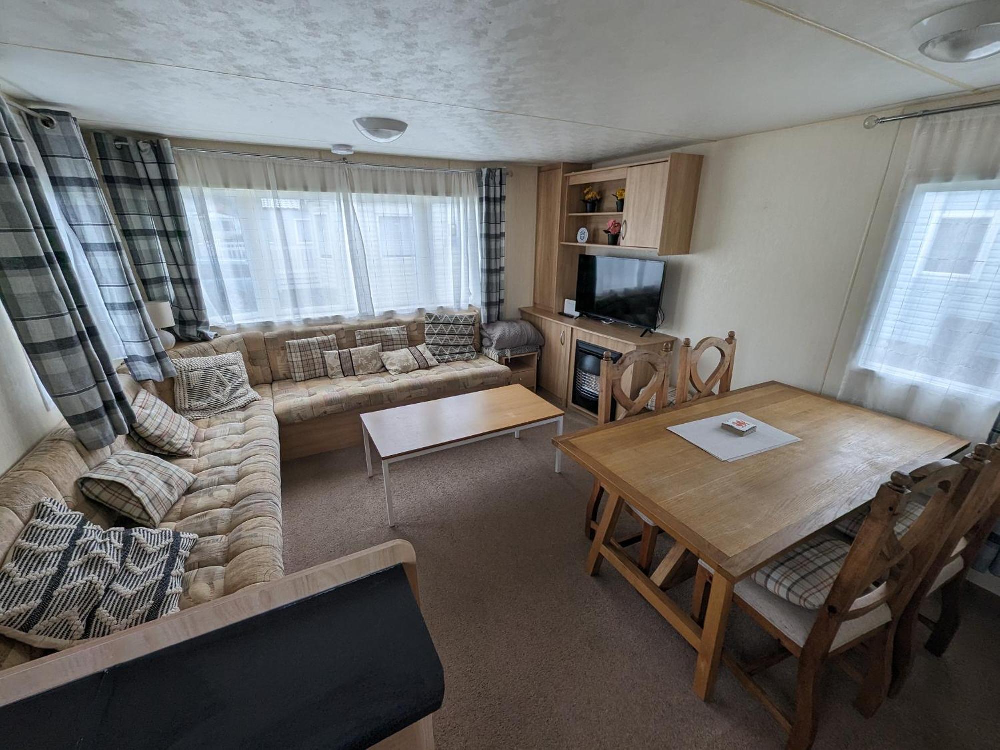 3 Bedroom Caravan, Sleeps 8 Lyons Lido Beach Prestatyn Εξωτερικό φωτογραφία